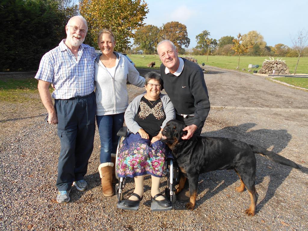 The Stables - Deer Park Farm Bed & Breakfast Solihull Ngoại thất bức ảnh